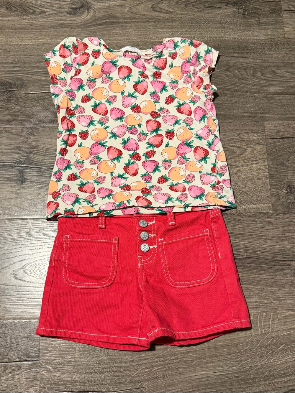 Girls' Fruit Print Top & Red Shorts Matching Set - Kids